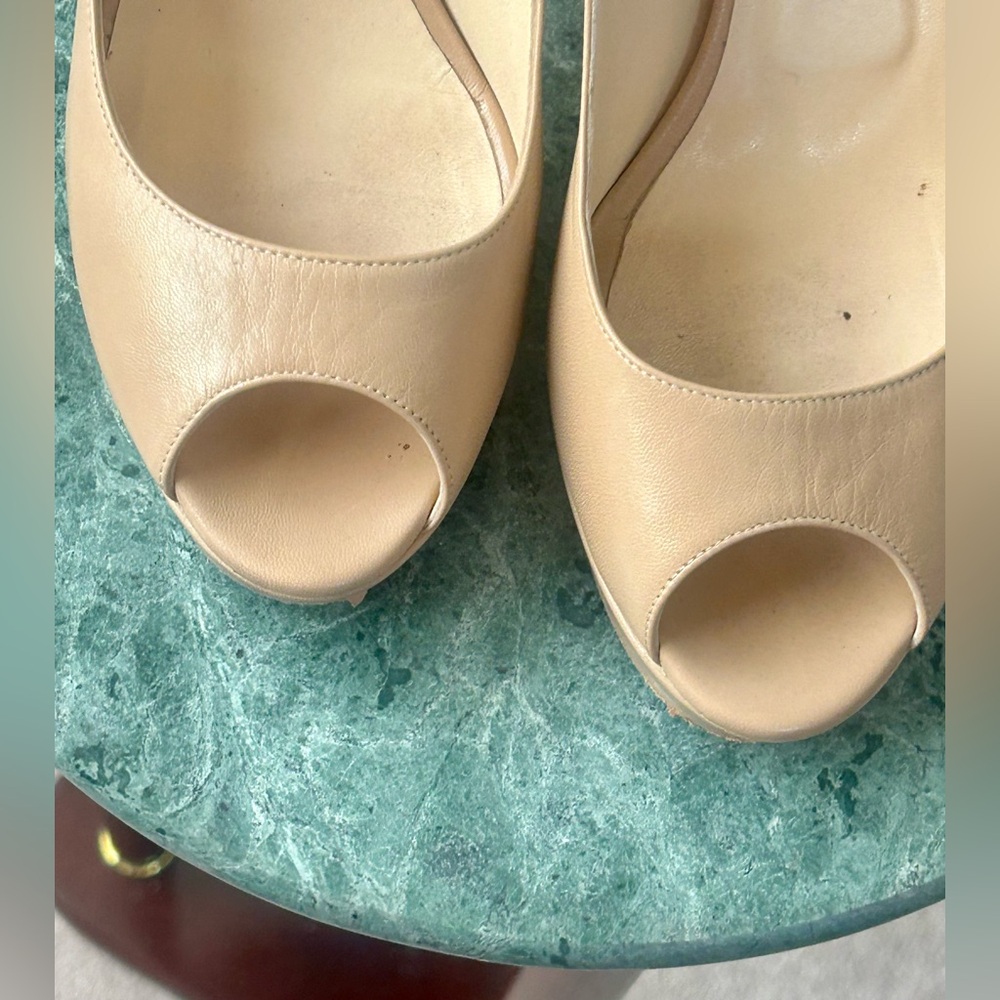 Jimmy Choo Beige Peep-Toe   Leather Heels 8 - Picture 2 of 12